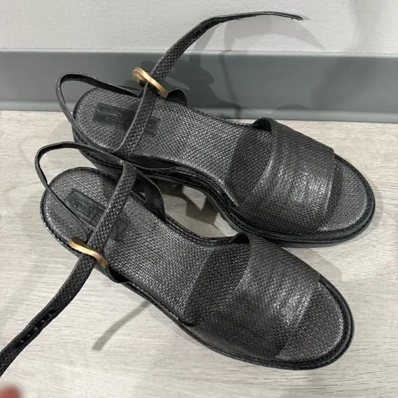 Cult Gaia Sandals Azariah Platform in Raffia Black - Picture 4 of 9